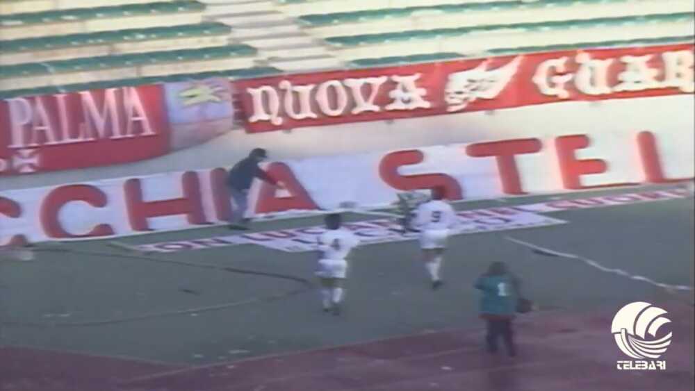 Derby tra Bari e Foggia, ‘storiche’ emozioni: quando i biancorossi sconfissero Catuzzi – VIDEO