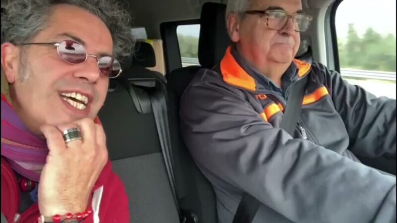 Il viaggio di Ernesto e Tonio per salvare nove ucraini. Il videodiario di Telebari: la partenza