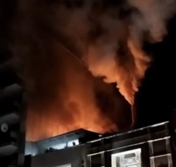 Prende fuoco la canna fumaria della braceria, il video da Sammichele diventa virale