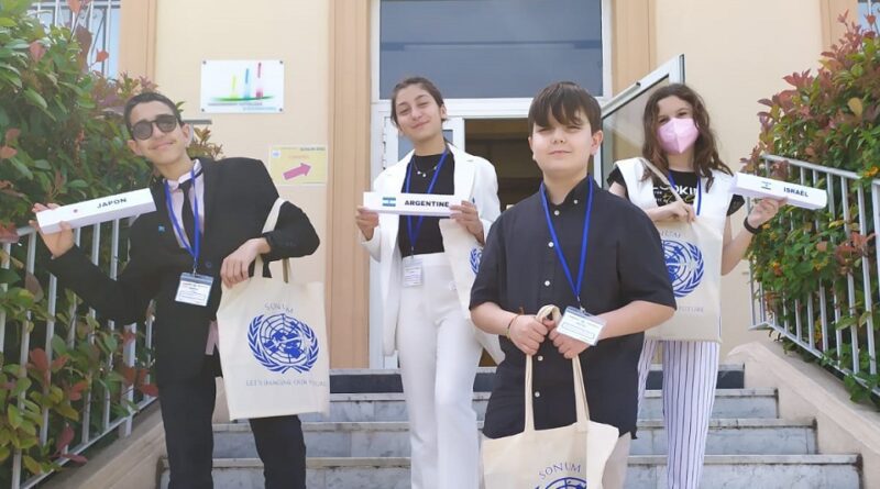 Bari, alunni del Preziosissimo Sangue in Francia: in 300 da tutto il mondo per l’Onu del progetto Sonum