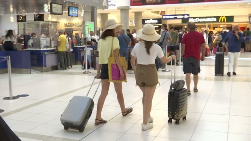 Caos voli, a Bari perlopiù ritardi: aumentati i servizi per i passeggeri che restano a terra