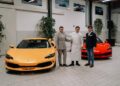 I Tre Fratelli Sgarra Roberto Felice E Riccardo E I Due Esemplari Di Ferrari 296 Gts