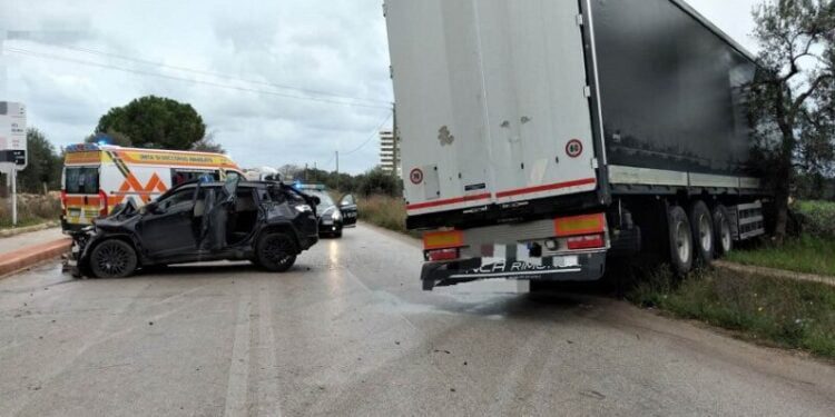 Incidente Auto Tir
