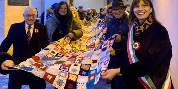 Sciarpa Lunga In Seta Strisce Classiche &ndash; -SILKSILKY