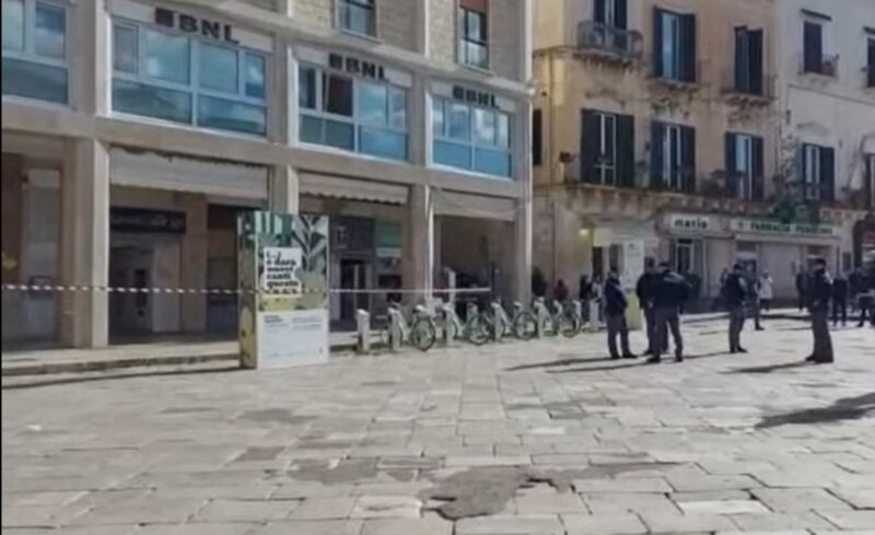 Allarme Bomba A Lecce