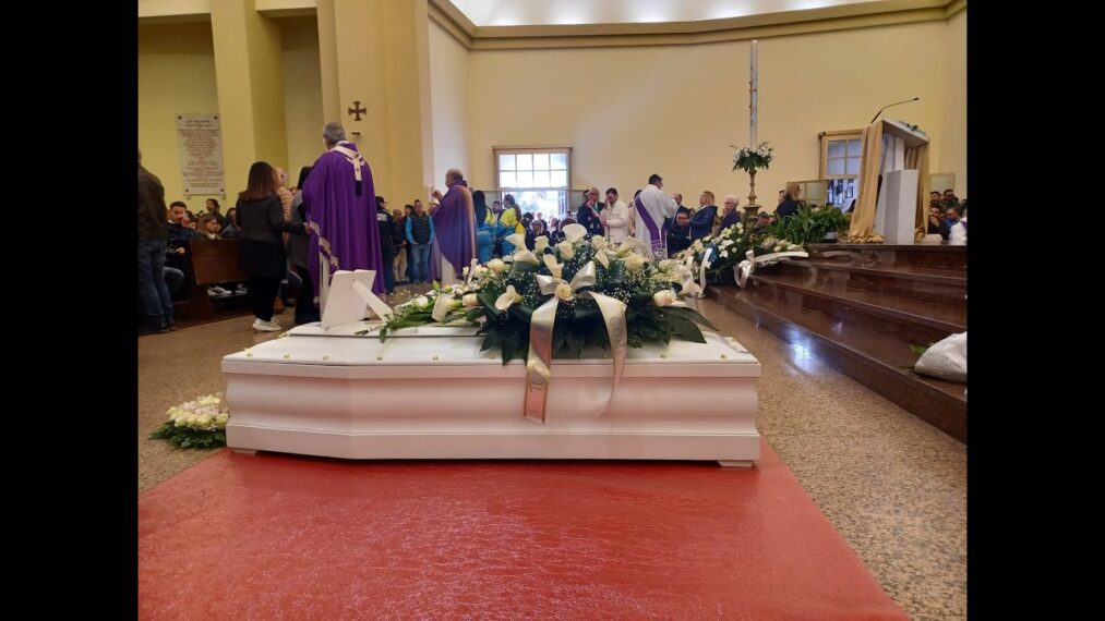 Bitonto, L’ultimo Saluto Ai 4 Giovani Morti Nell’incidente: “il Fiore Della Giovinezza è Stato Tradito”