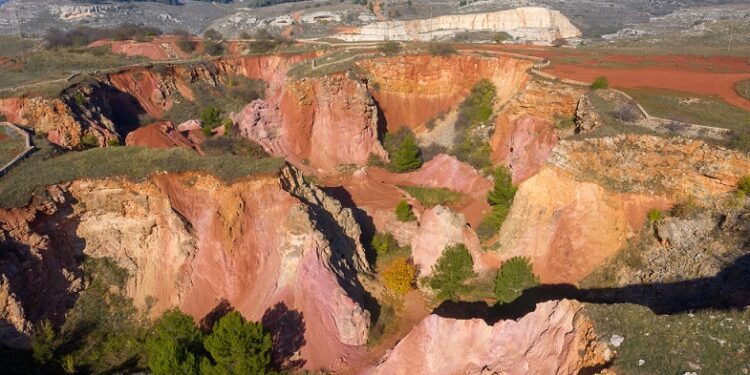 Miniere Di Bauxite