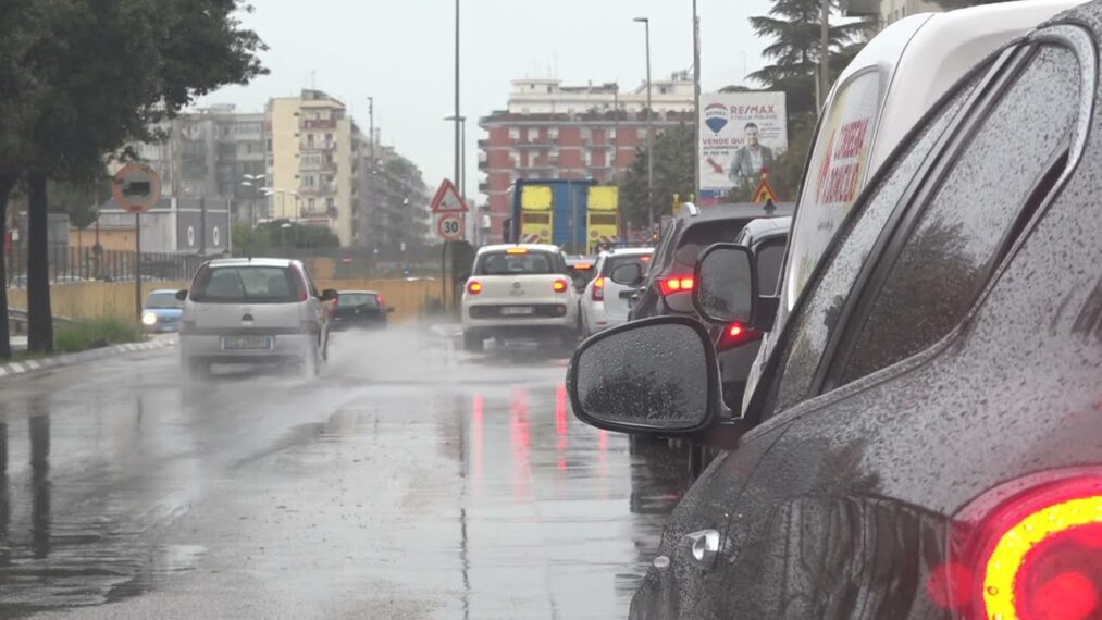 Quartierino, Residenti Prigionieri Del Traffico Per La Rotatoria Di Viale Pasteur: “qui è Un Incubo”