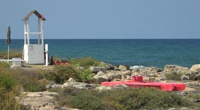 Da 3 Mesi Attende L’ok Per La Scaletta Di Accesso Al Mare, Il Lido: “lo Scorso Anno Arrivato Il 26 Ottobre” – Video