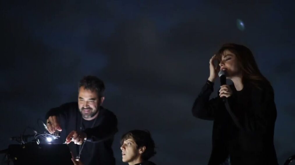 Puglia, Annalisa Incanta San Cataldo All’alba: Il Concerto Nelle Aree Distrutte Dall’incendio – Video