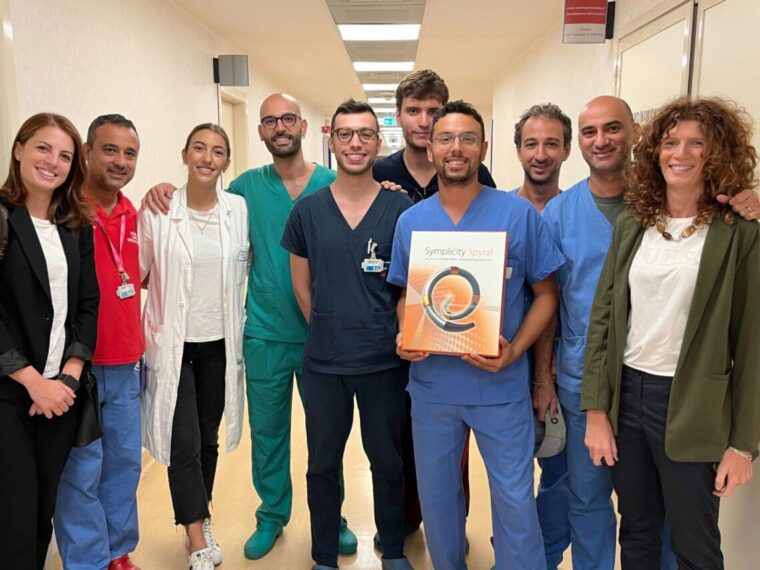 Iacovelli Con Equipe Cardiologia Universitaria