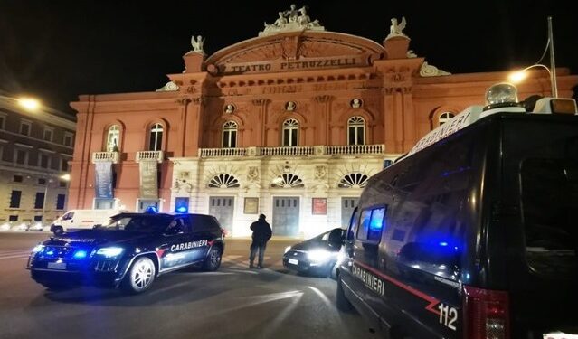 Foto Bari Teatro Petruzzelli Sera