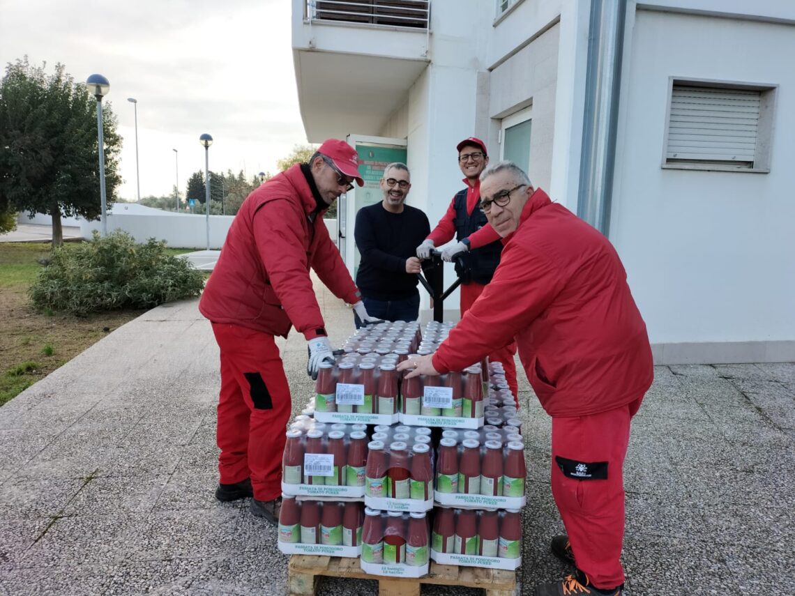 Bari La Multiservizi Dona 133 Panettoni Al Centro Per L Infanzia