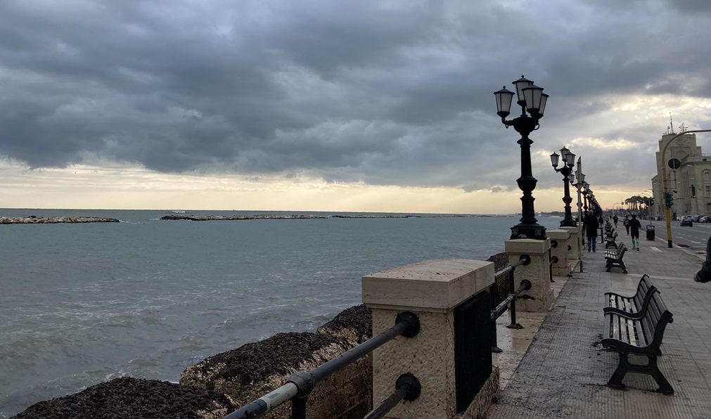 Meteo Laricchia No Vento Nuvoloso Maltempo