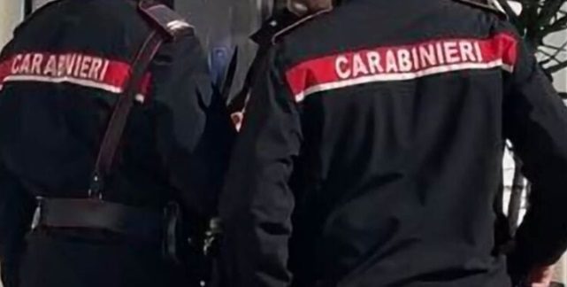 Carabinieri A Piedi