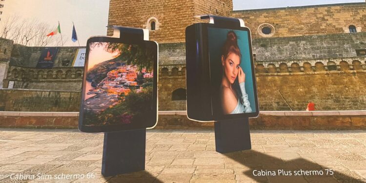 07 03 24 Bari Nel Nuovo Progetto “tim Urban Vision” Per L’istallazione Di Nuove Cabine Digitali Giunta Approva Linee Di Indirizzo Render