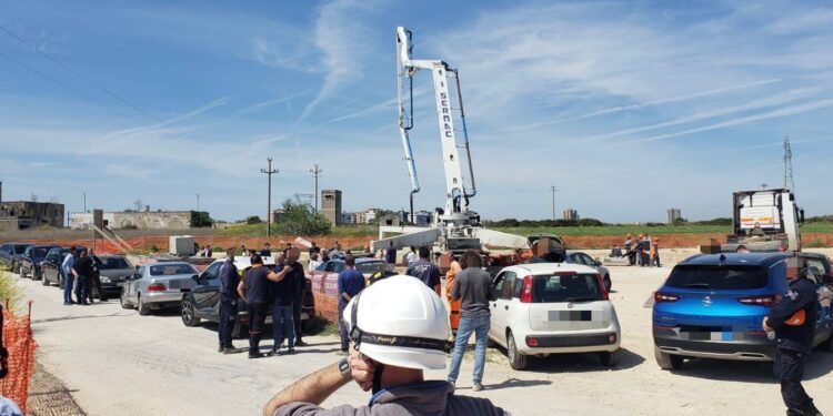 operaio morto taranto