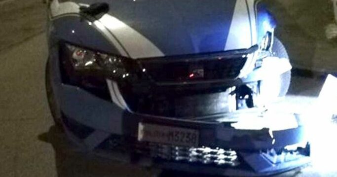 Polizia Auto Speronata
