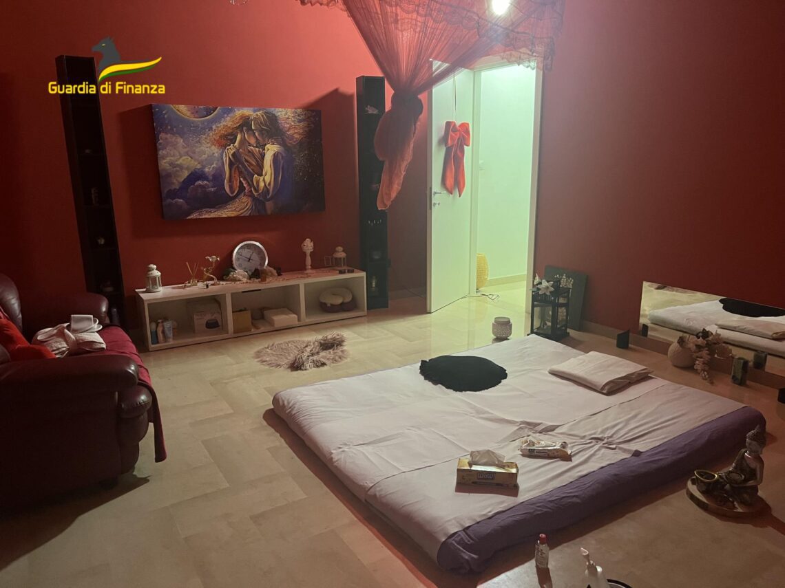 Sesso a pagamento nel centro massaggi di Barletta, arresti