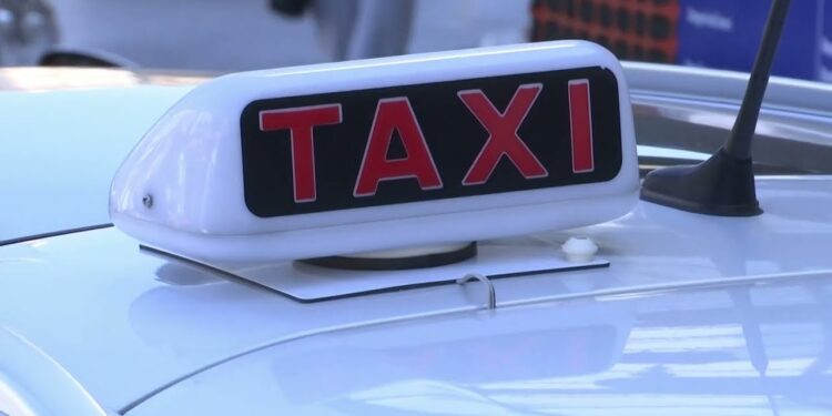 Pochi Taxi E Poche Licenze, Il Sindaco Leccese A Confronto Con I Sindacati: Si Lavora Sulla Doppia Guida – Video