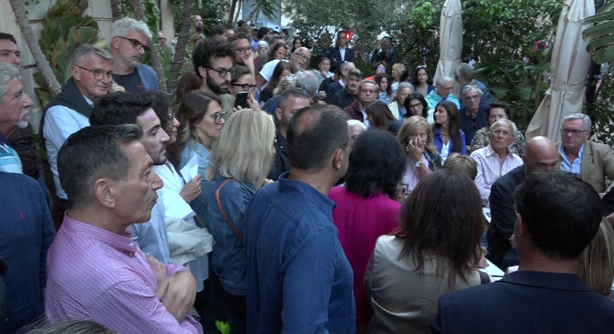 Via Manzoni Incontro