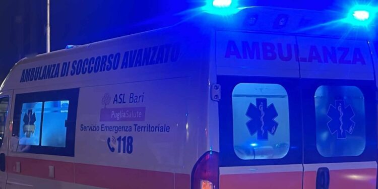Ambulanza Bari Notte
