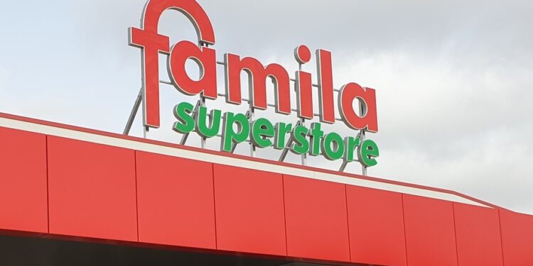 Famila Superstore